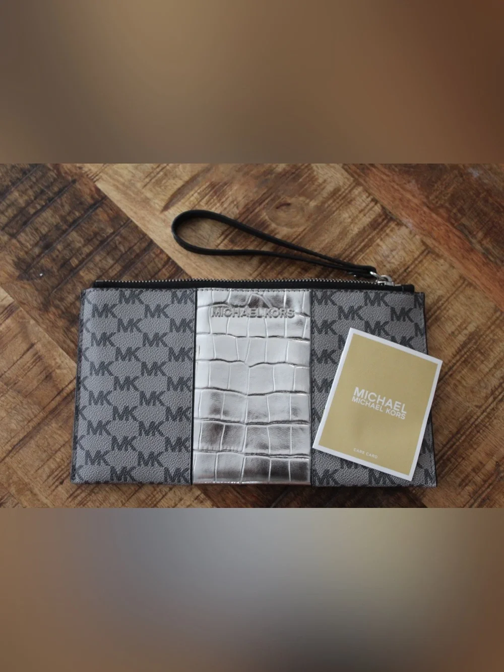 Michael Kors Gray Signature Logo Wristlet Silver Croc Embossed Y2K Wallet Clutch